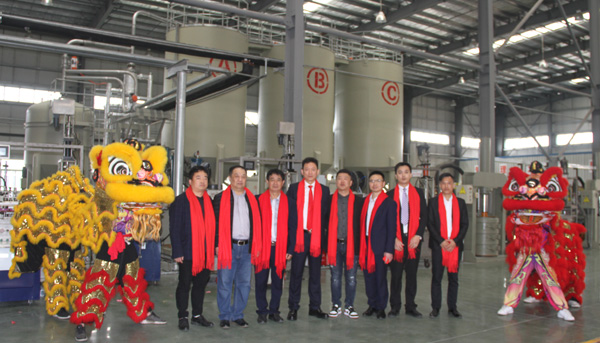 千秋偉業(yè)添錦繡 萬(wàn)里鵬程展宏圖 —— 常青樹(shù)舞獅獻(xiàn)瑞賀新春，歡天喜地迎開(kāi)工！